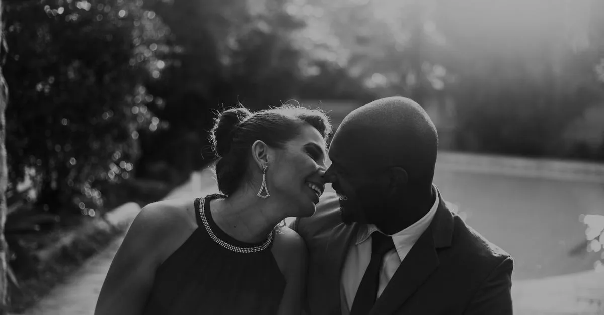 découvrez les clés d'une relation épanouissante, conseils pour améliorer la communication, renforcer la confiance et construire un lien durable.